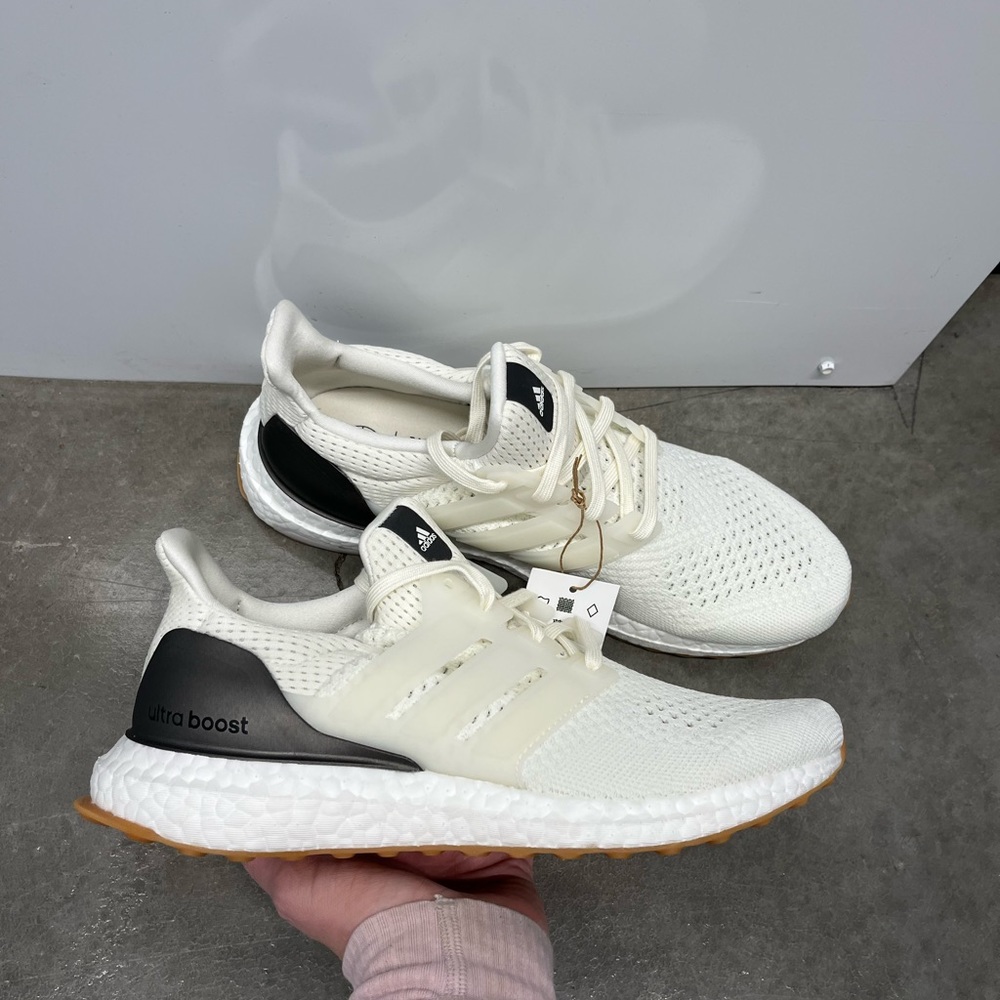 adidas UltraBOOST 1.0 Off White Gum - Picture 10 of 12